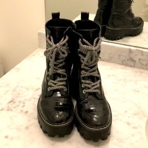 Platform combat boots